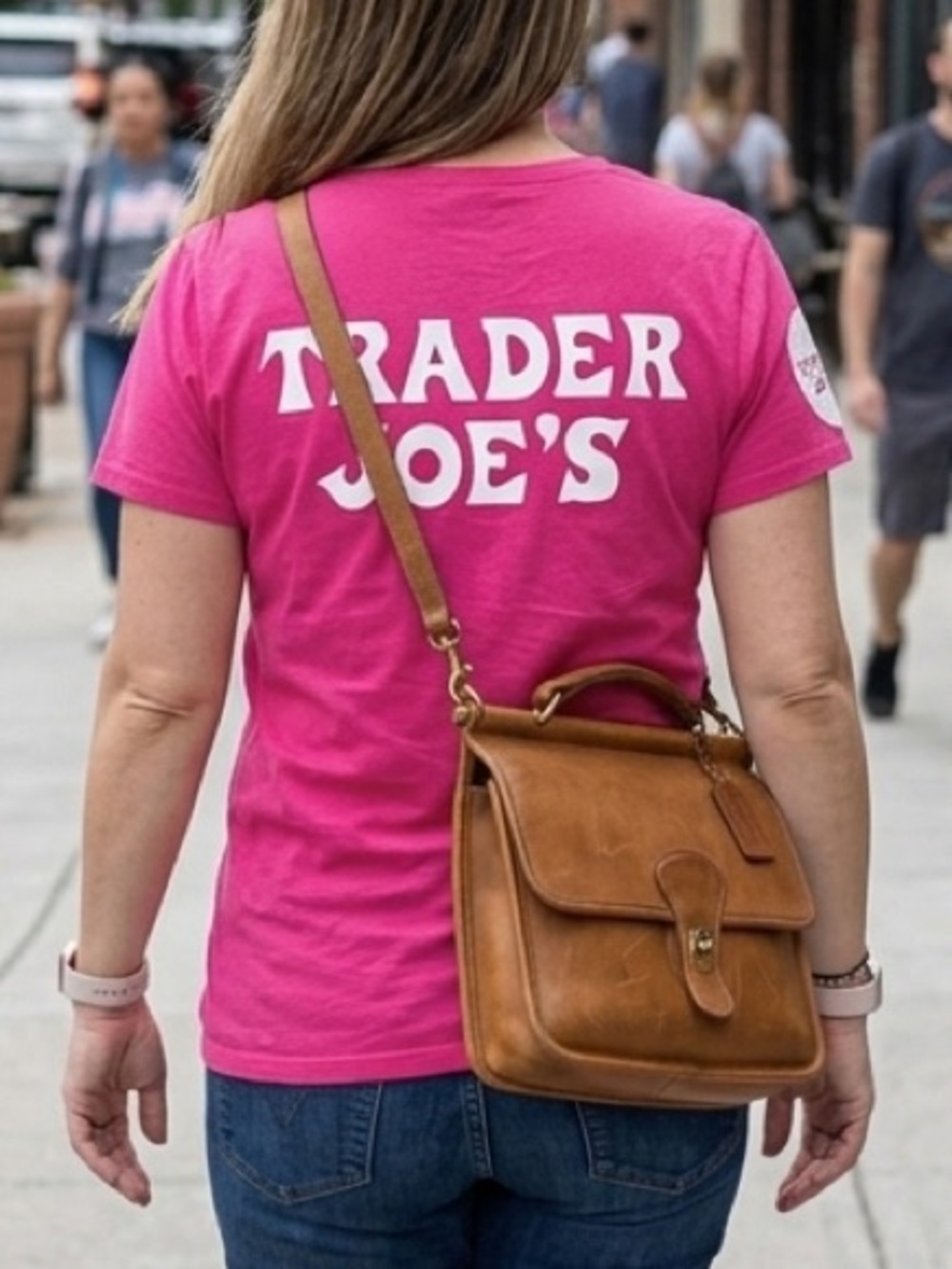 Trader Joe's Crew Member T-Shirt Pink Women's Size Large Gildan Heavy Cotton L